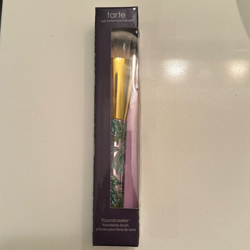 Tarte Foundcealer brush NIB